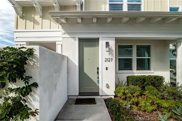 $2,595,000 | 2127 Cresta Drive, Newport Beach, CA 92660