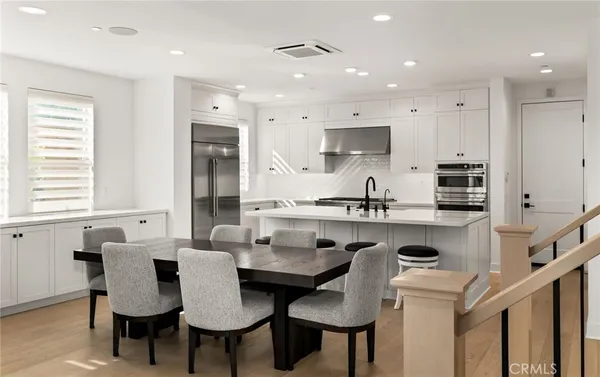 $2,595,000 | 2127 Cresta Drive, Newport Beach, CA 92660