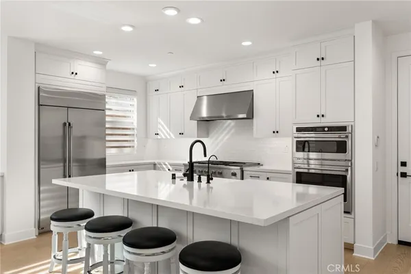 $2,595,000 | 2127 Cresta Drive, Newport Beach, CA 92660