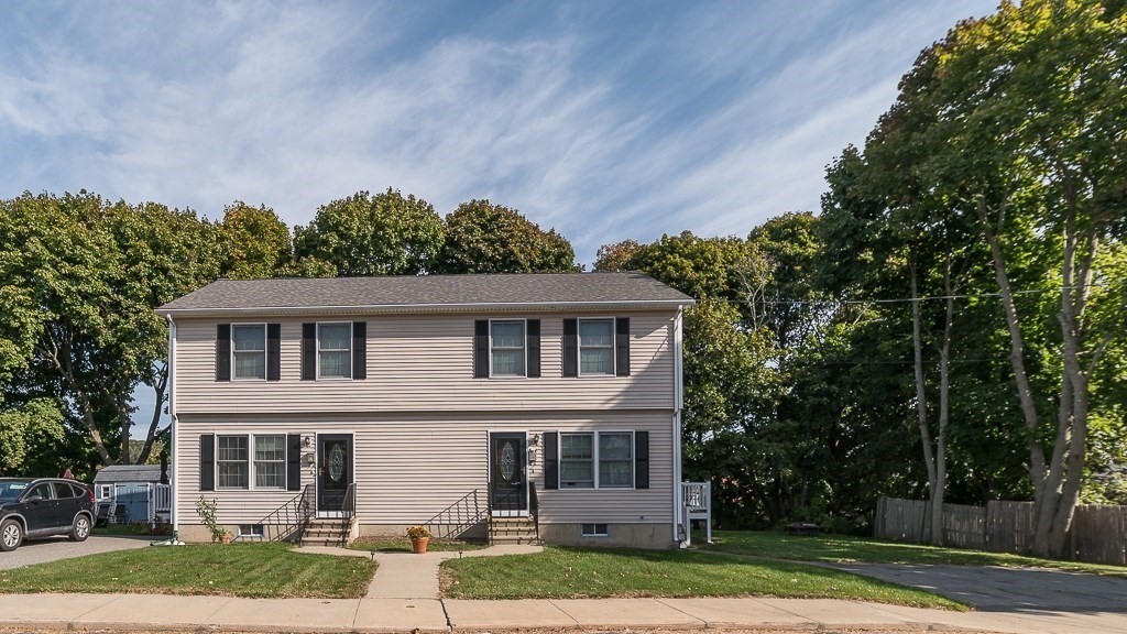5 Farragut Road, Unit 2 Ipswich, MA 01938 - Photo 1 of 17 Gallery Image 1