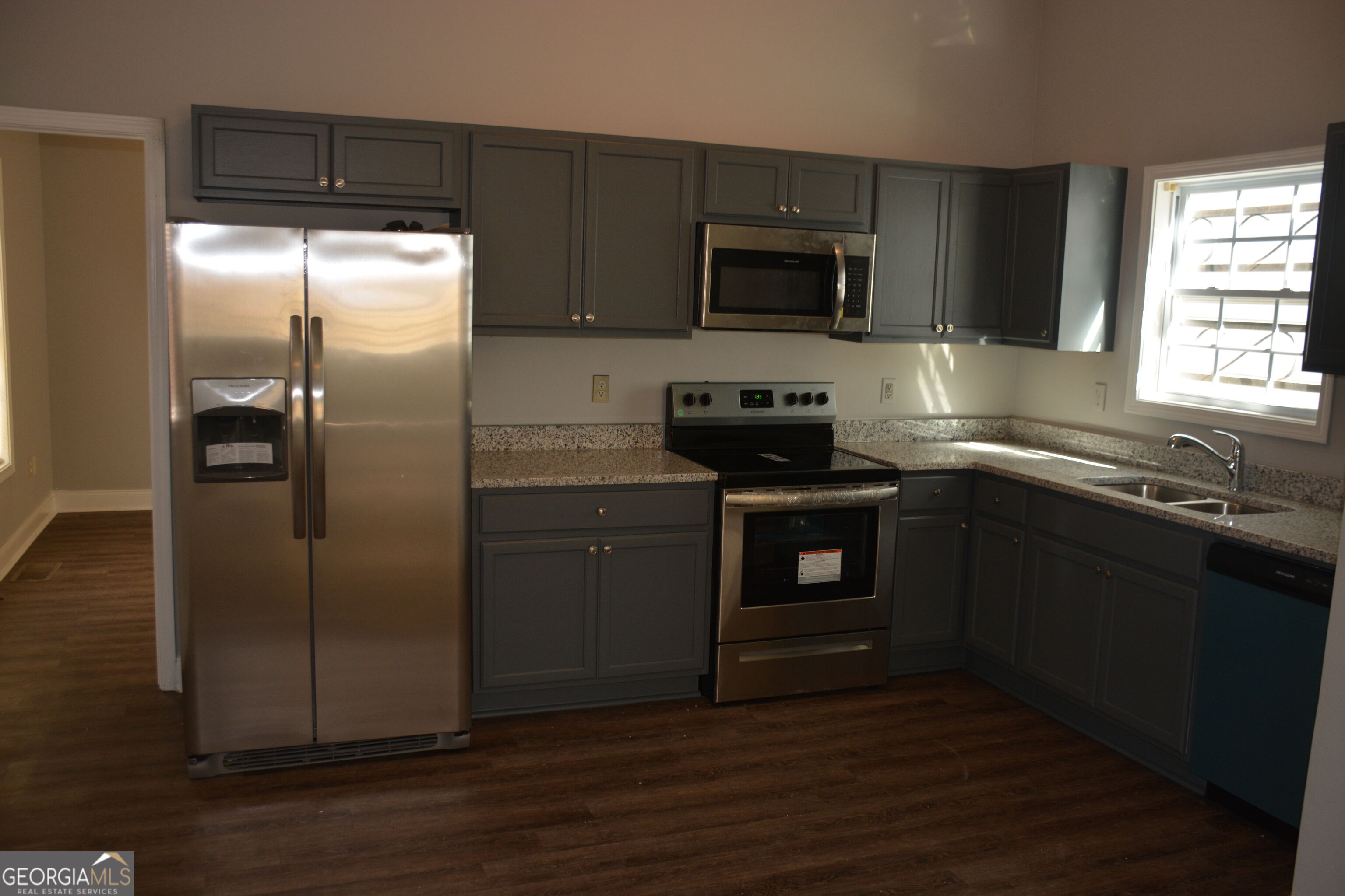 910 McDaniel Street Southwest Atlanta, GA 30310 - Photo 7 of 14 Gallery Image 7