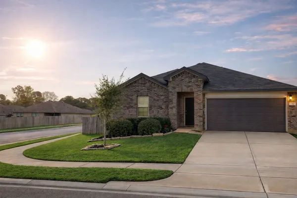 $272,000 | 128 Barton Creek Drive, Huntsville, TX 77340