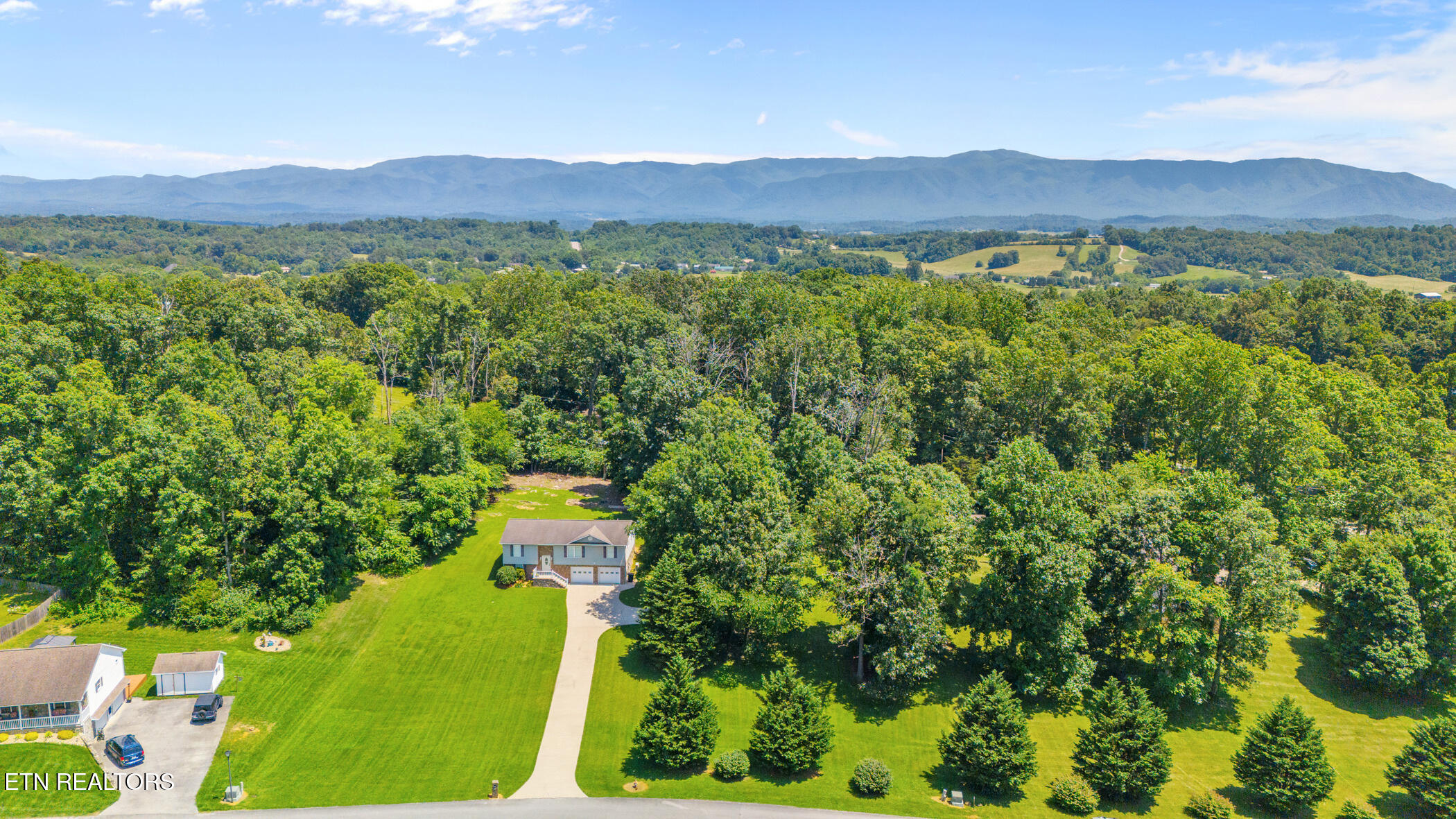 86 Whispering Ridges Road Greeneville, TN 37743 - Photo 2 of 43 dji_20250610143740_0493_d
