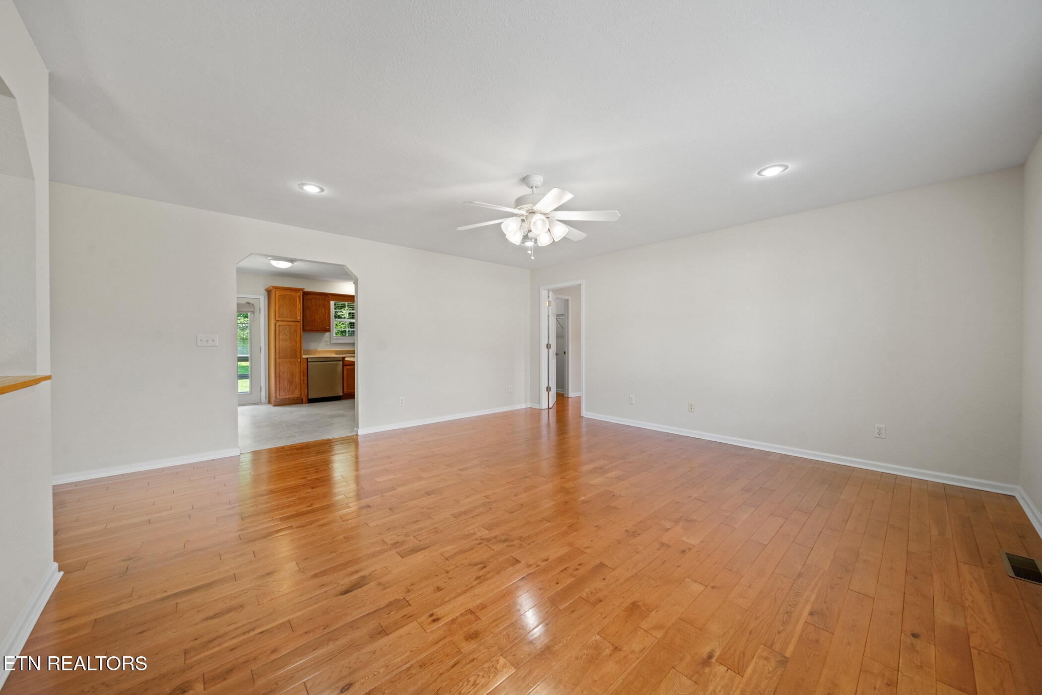 86 Whispering Ridges Road Greeneville, TN 37743 - Photo 9 of 43 dsc05378