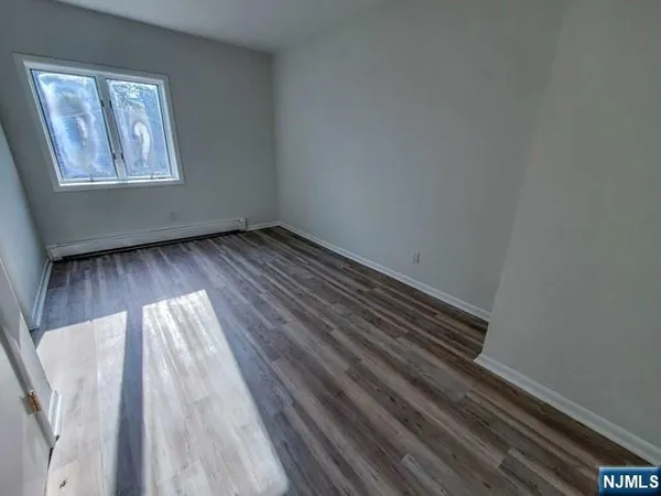 $5,000 | 23 6th Street, Englewood Cliffs, NJ 07632