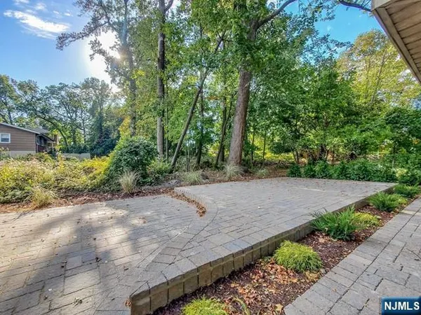 $5,000 | 23 6th Street, Englewood Cliffs, NJ 07632