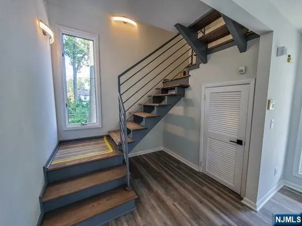 $5,000 | 23 6th Street, Englewood Cliffs, NJ 07632