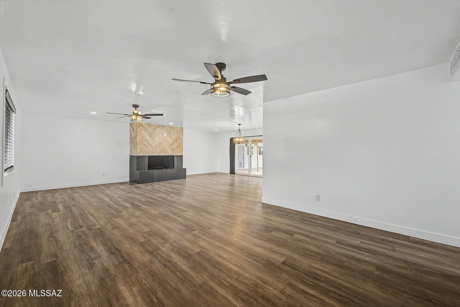 2625 West Oregon Street Tucson, AZ 85746 - Photo 3 of 28 04 - Oregon