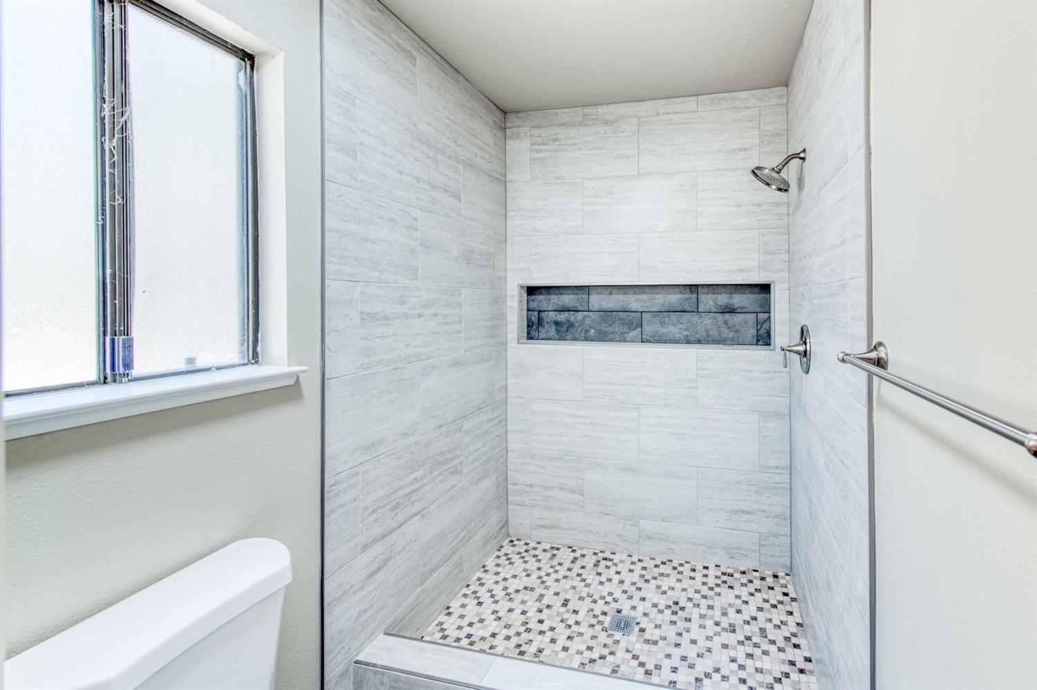 36170 Mistletoe Road Squaw Valley, CA 93675 - Photo 16 of 49 Gallery Image 16
