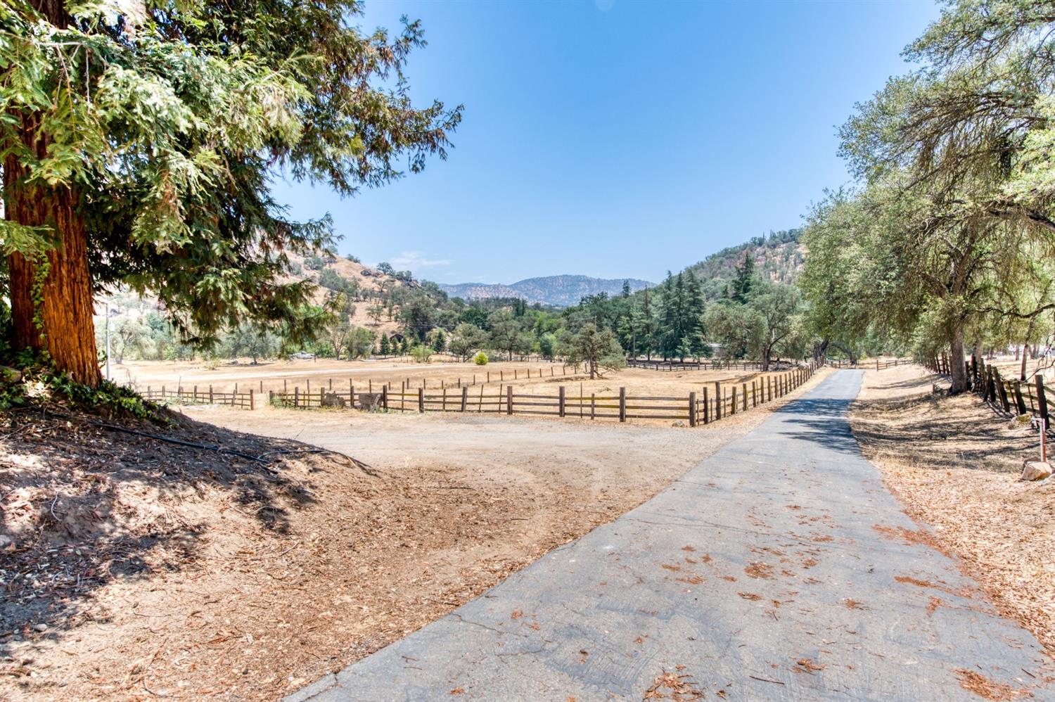 36170 Mistletoe Road Squaw Valley, CA 93675 - Photo 26 of 49 Gallery Image 26