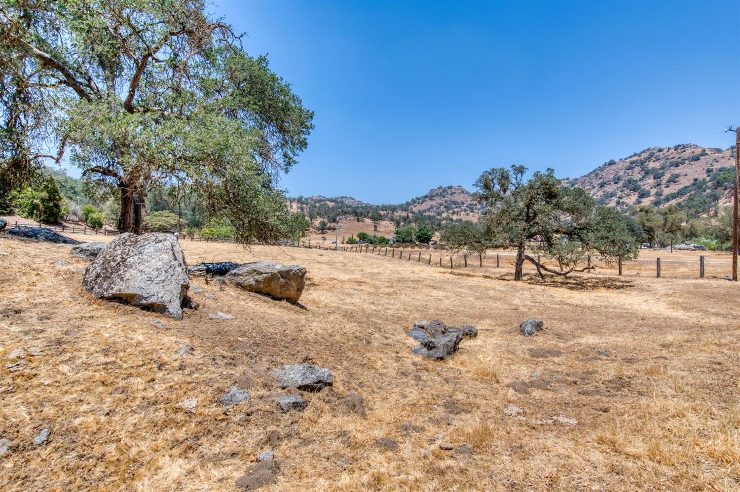 36170 Mistletoe Road Squaw Valley, CA 93675 - Photo 27 of 49 Gallery Image 27