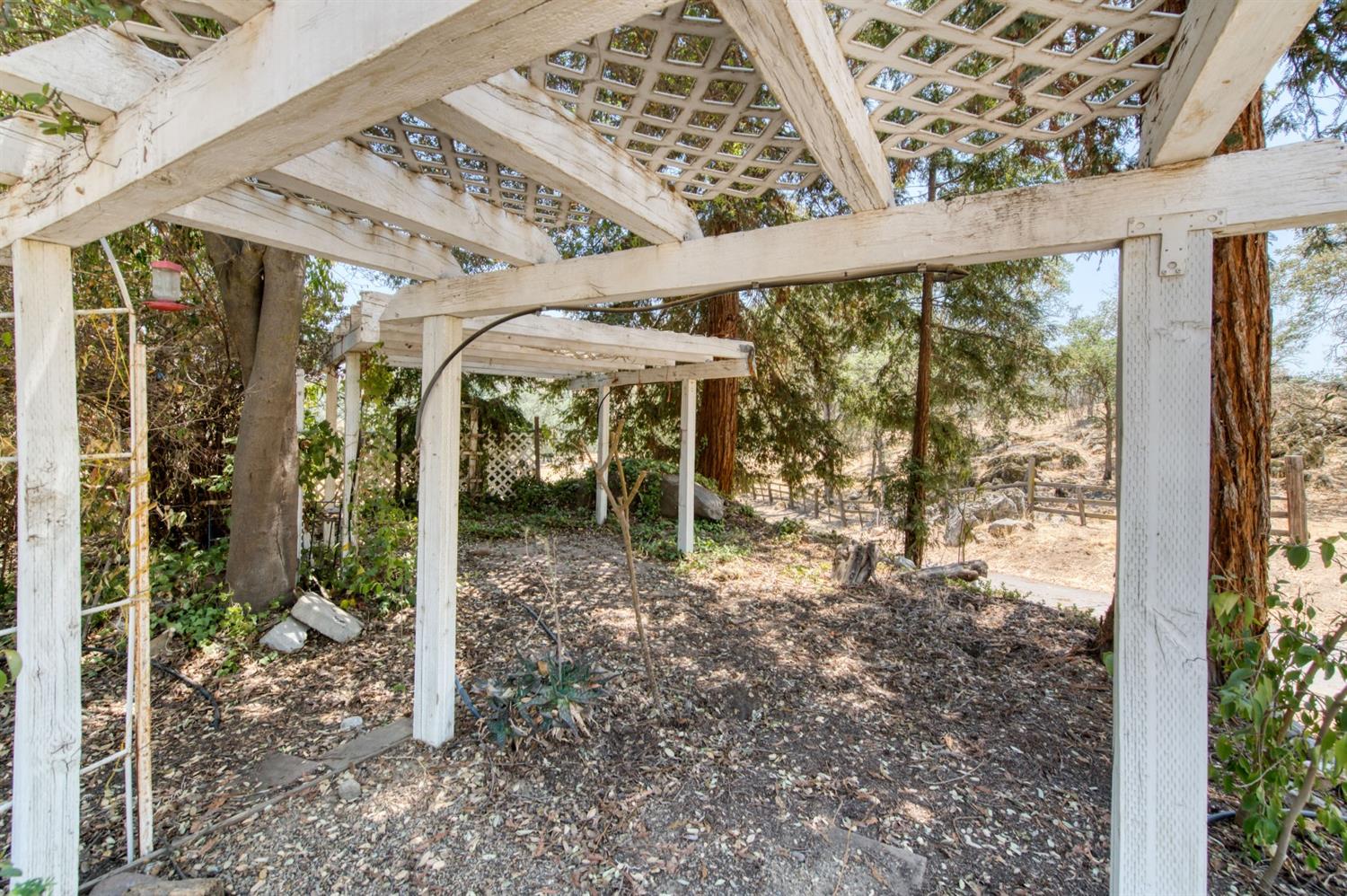 36170 Mistletoe Road Squaw Valley, CA 93675 - Photo 30 of 49 Gallery Image 30