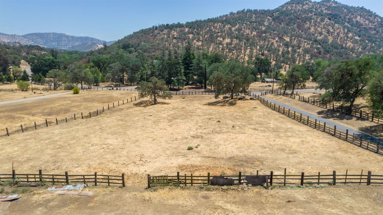 36170 Mistletoe Road Squaw Valley, CA 93675 - Photo 36 of 49 Gallery Image 36