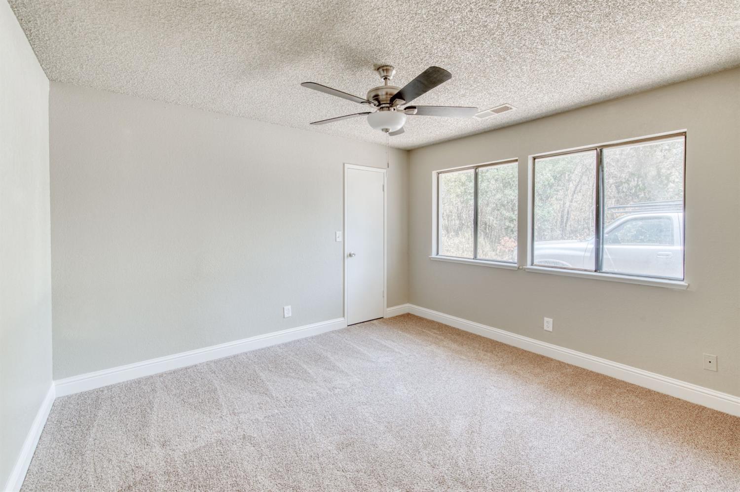 36170 Mistletoe Road Squaw Valley, CA 93675 - Photo 10 of 49 Gallery Image 10