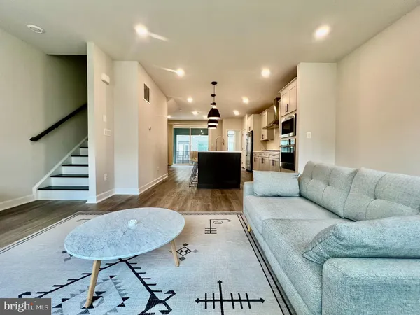 $3,800 | 2339 Water Promenade Avenue, Herndon, VA 20171