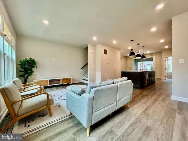 $3,800 | 2339 Water Promenade Avenue, Herndon, VA 20171