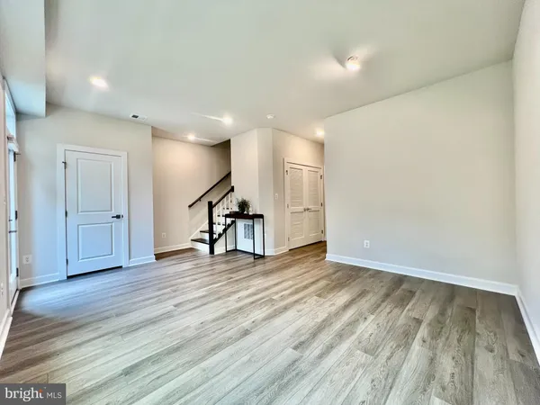 $3,800 | 2339 Water Promenade Avenue, Herndon, VA 20171