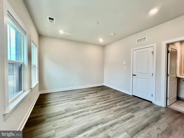 $3,800 | 2339 Water Promenade Avenue, Herndon, VA 20171