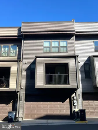 $3,800 | 2339 Water Promenade Avenue, Herndon, VA 20171