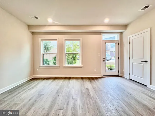 $3,800 | 2339 Water Promenade Avenue, Herndon, VA 20171