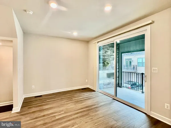 $3,800 | 2339 Water Promenade Avenue, Herndon, VA 20171