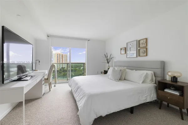 $2,900 | 2101 Brickell Avenue, Unit 1511, Miami, FL 33129