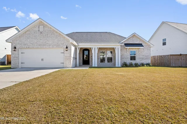 $397,500 | 6746 Maurepas Circle, Ocean Springs, MS 39564