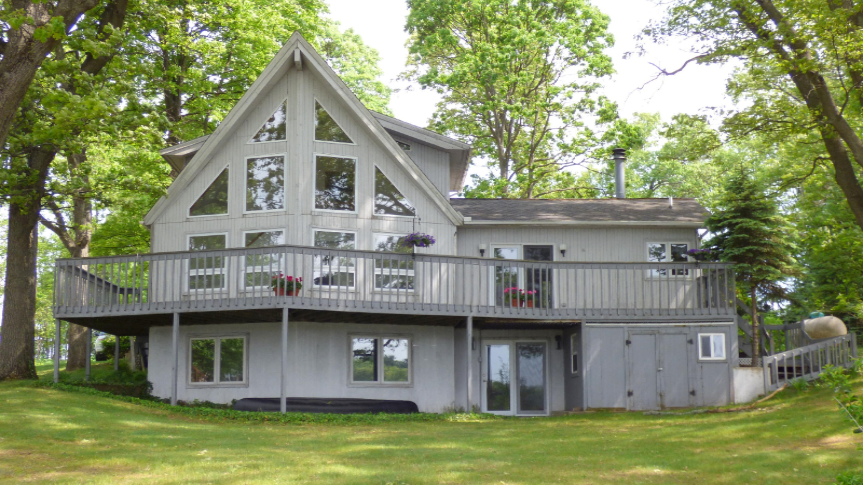 60293 Walnut Drive Decatur, MI 49045 - Photo 1 of 34 Lakeside of Home