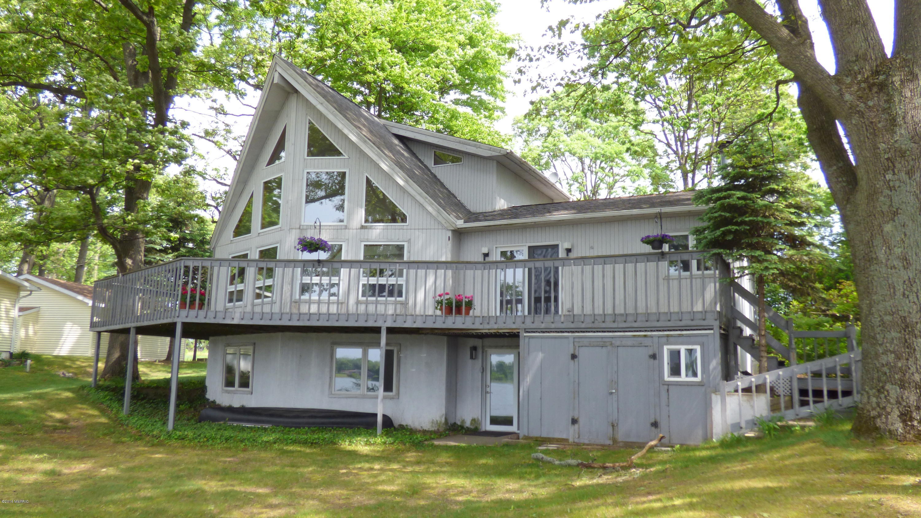 60293 Walnut Drive Decatur, MI 49045 - Photo 11 of 34 Lakeside