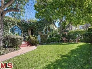 3201 Lowry Road Los Angeles, CA 90027 - Photo 1 of 1 Gallery Image 1