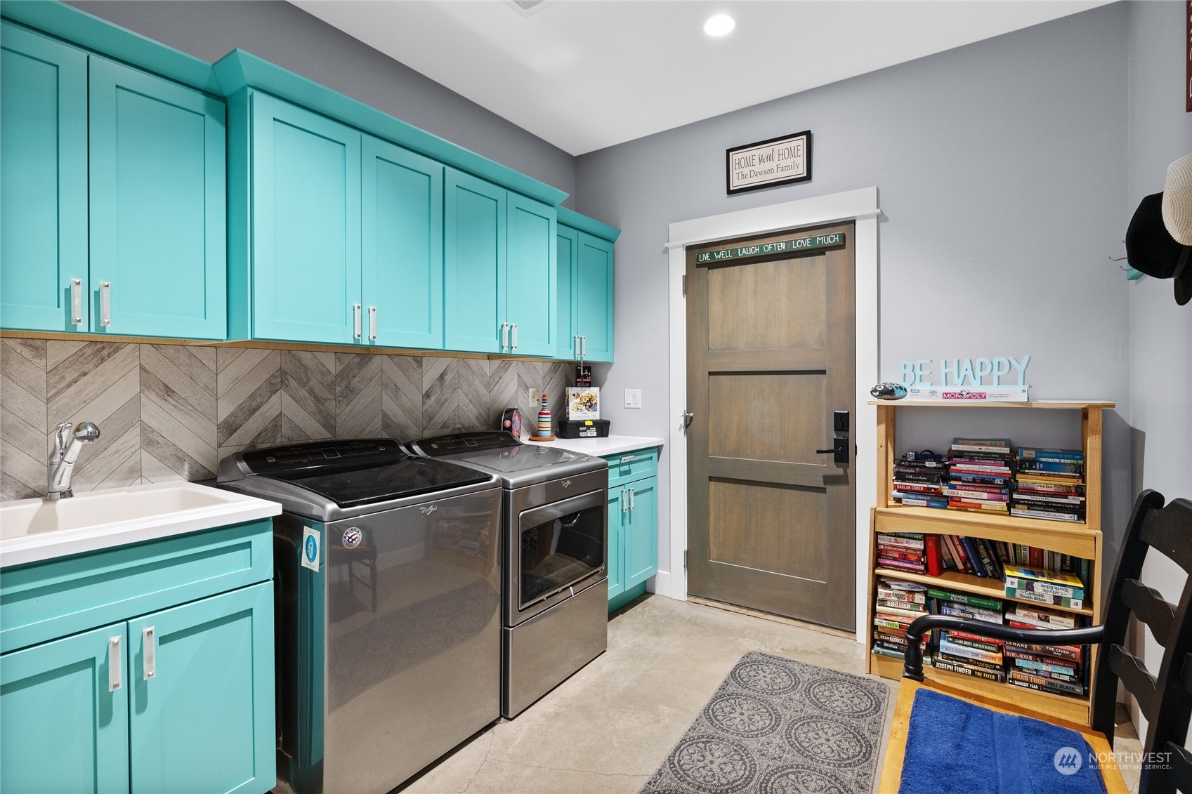 832 Pays Road Cle Elum, WA 98922 - Photo 20 of 25 a kitchen with stainless steel appliances granite countertop a refrigerator sink and cabinets