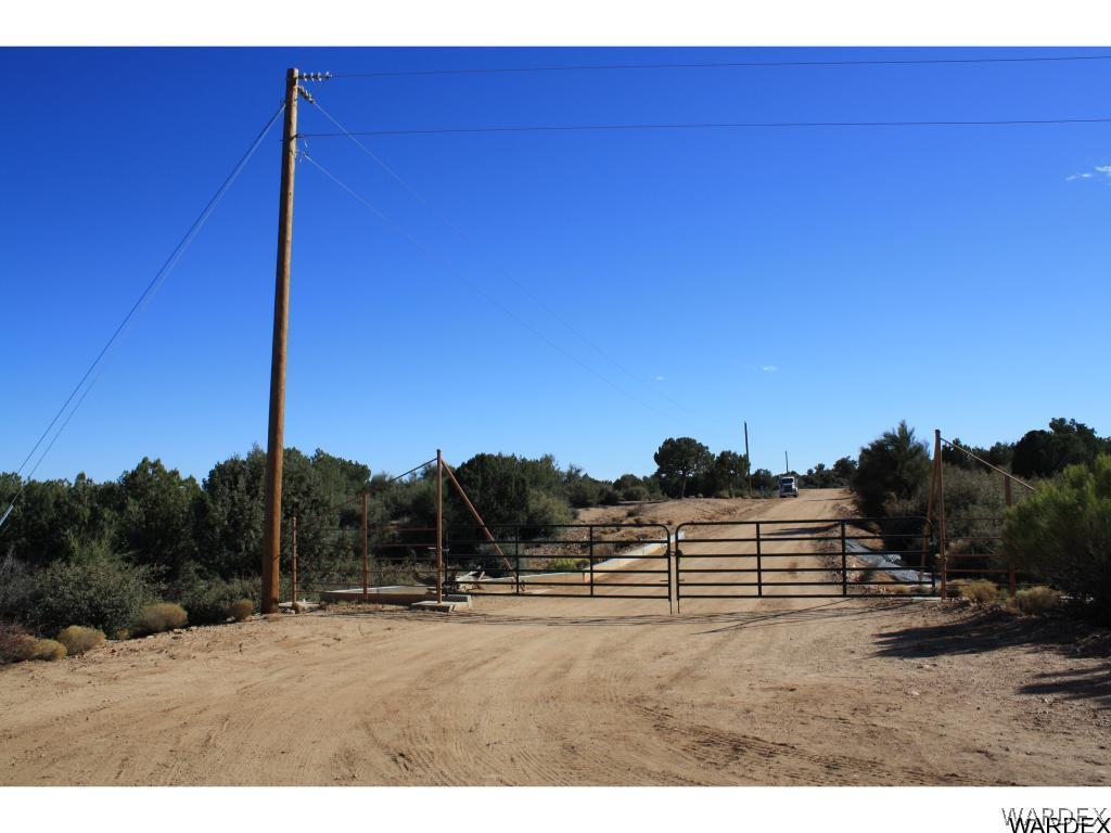 0 Mountain Shadow Road Kingman, AZ 86401 - Photo 4 of 17 Private Gate on Property