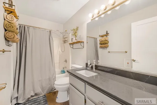 $720,000 | 248 South Karey Lane, Idaho Falls, ID 83402