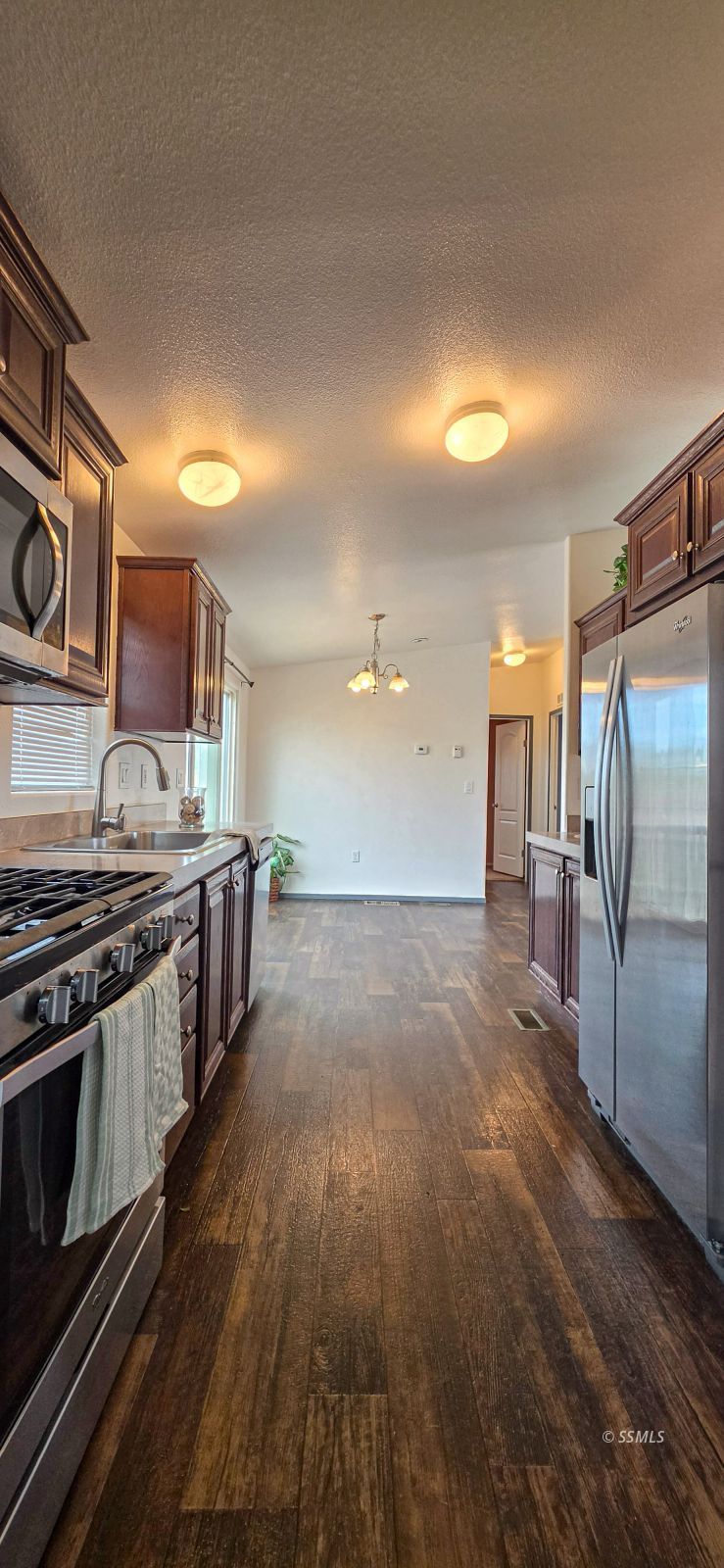 1317 West Boston Avenue Ridgecrest, CA 93555 - Photo 5 of 15 Gallery Image 5