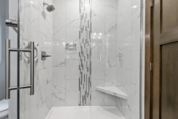 $469,900 | 2592 Farmington Way, Suamico, WI 54313