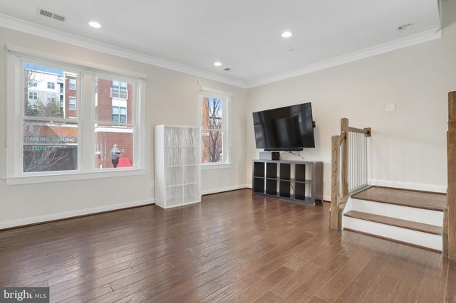 $999,999 | 3408 11th Street South, Arlington, VA 22204