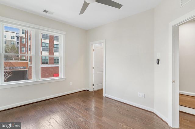 $999,999 | 3408 11th Street South, Arlington, VA 22204