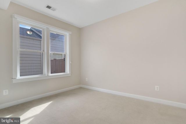 $999,999 | 3408 11th Street South, Arlington, VA 22204