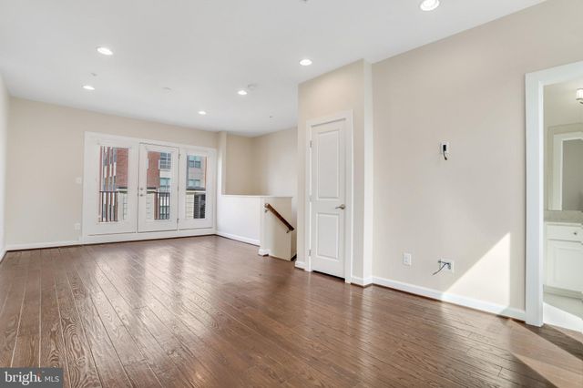 $999,999 | 3408 11th Street South, Arlington, VA 22204