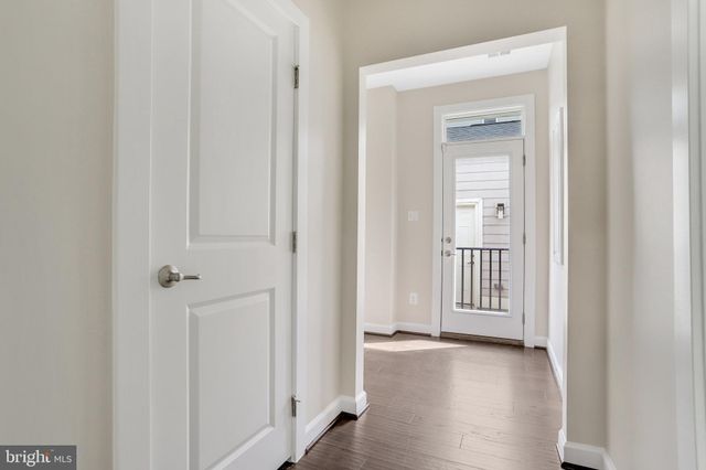 $999,999 | 3408 11th Street South, Arlington, VA 22204