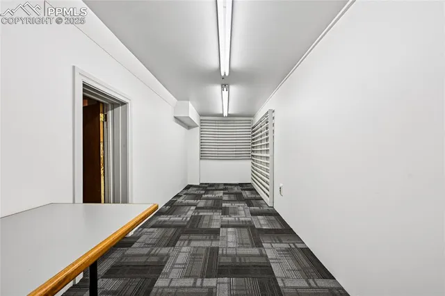 a view of parking area