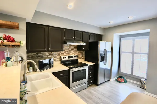 $2,800 | 6623 Skylemar Trail, Centreville, VA 20121