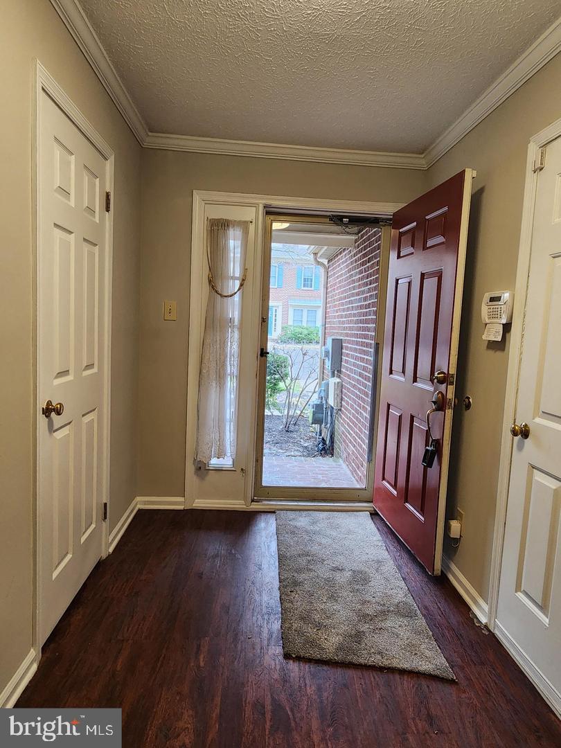 501 Berkshire Way Evesham, NJ 08053 - Photo 3 of 23