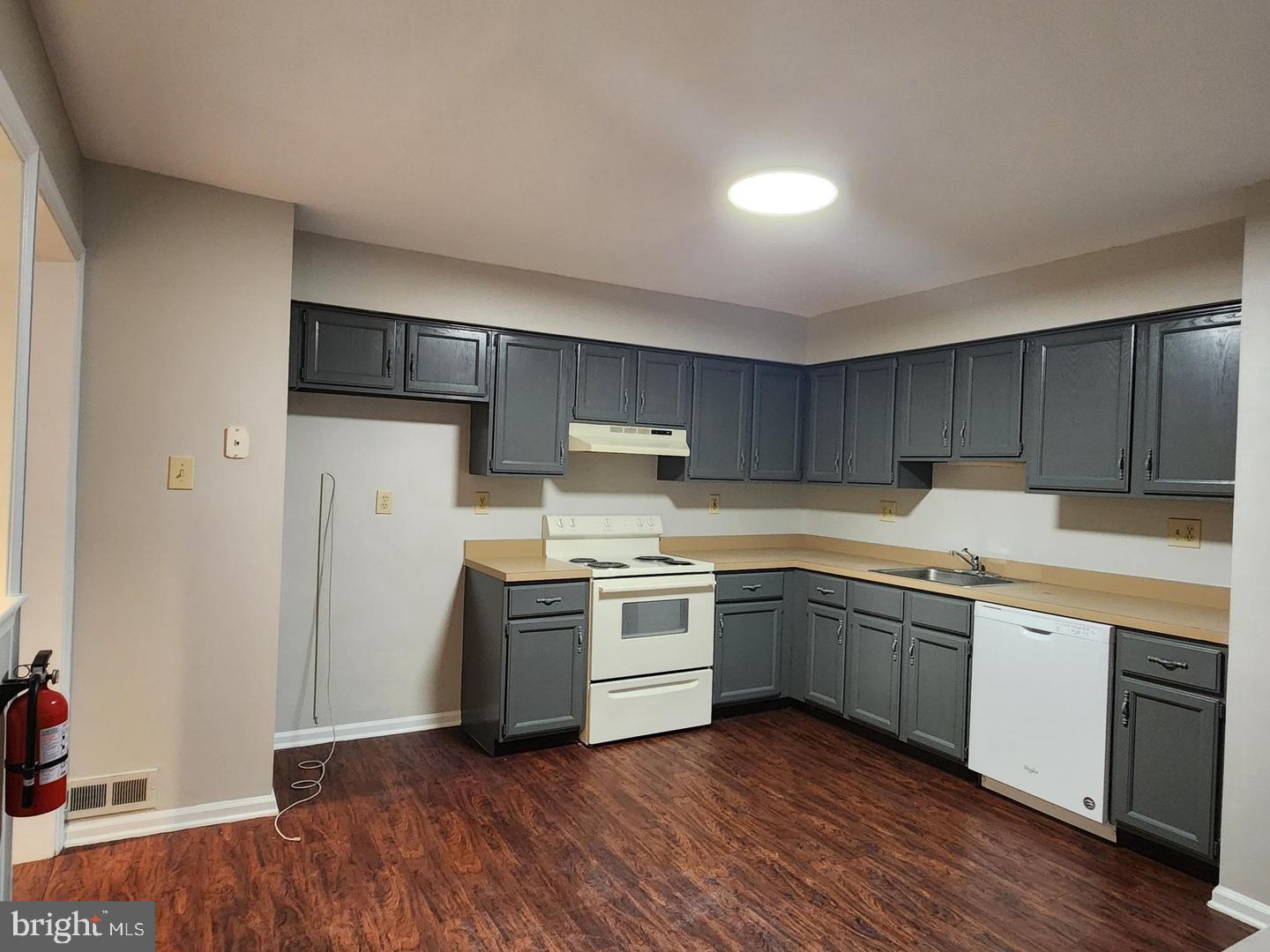 501 Berkshire Way Evesham, NJ 08053 - Photo 7 of 23