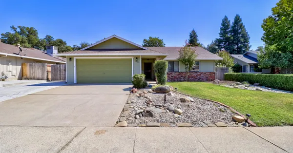 $385,000 | 1863 Breckenwood Drive, Redding, CA 96002
