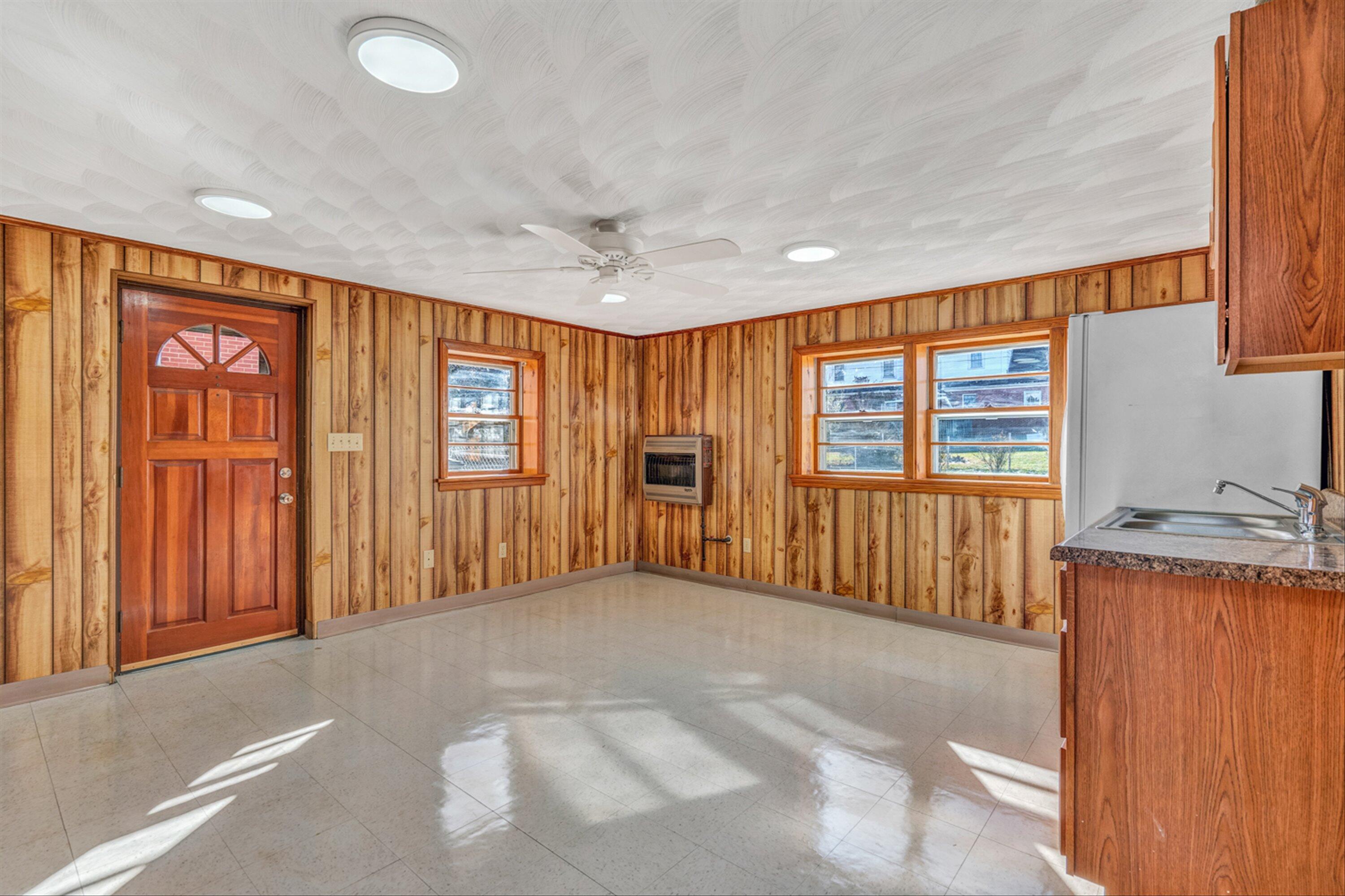 3026 Linwood Road Northwest Roanoke, VA 24017 - Photo 21 of 33 23-DSC1789