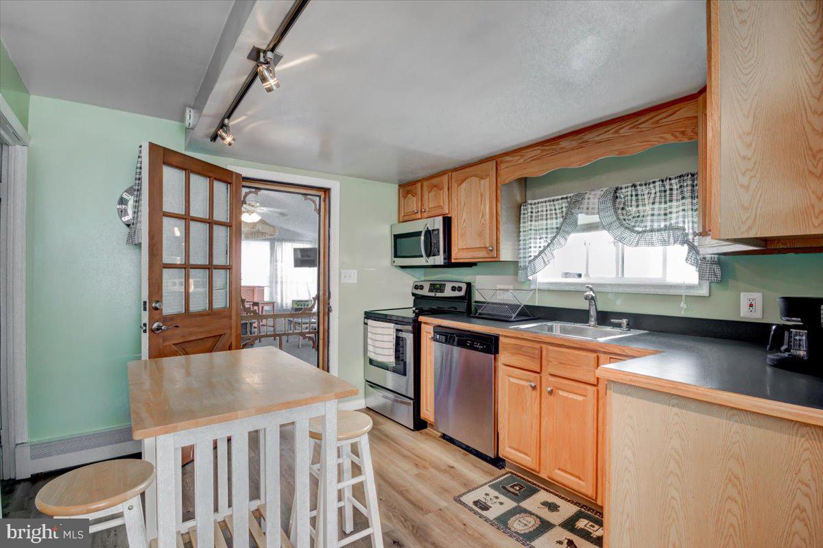103 Homeland Road Pasadena, MD 21122 - Photo 4 of 40 Gallery Image 4