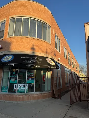 $2,275 | 127 North 19th Avenue, Unit 2E, Melrose Park, IL 60160