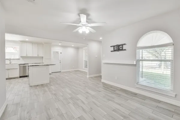 $2,000 | 7623 Yellow Pine Drive, Houston, TX 77040