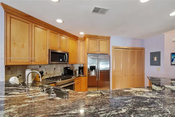 $20,000 | 900 Ocean Avenue, Unit 108, Point Pleasant Beach, NJ 08742